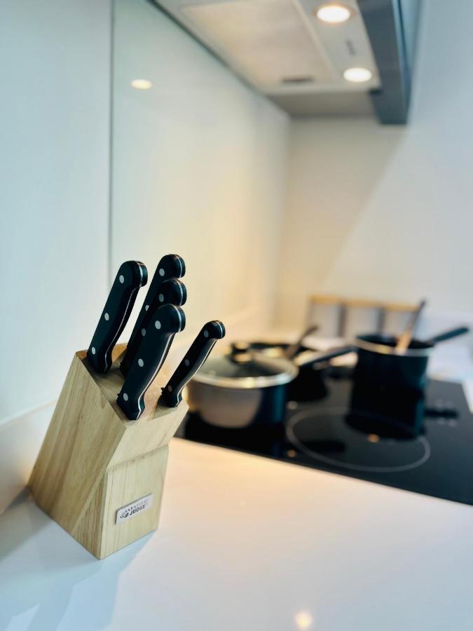 Stylish Studio Apartment Near To Old Trafford Stadium マンチェスター エクステリア 写真