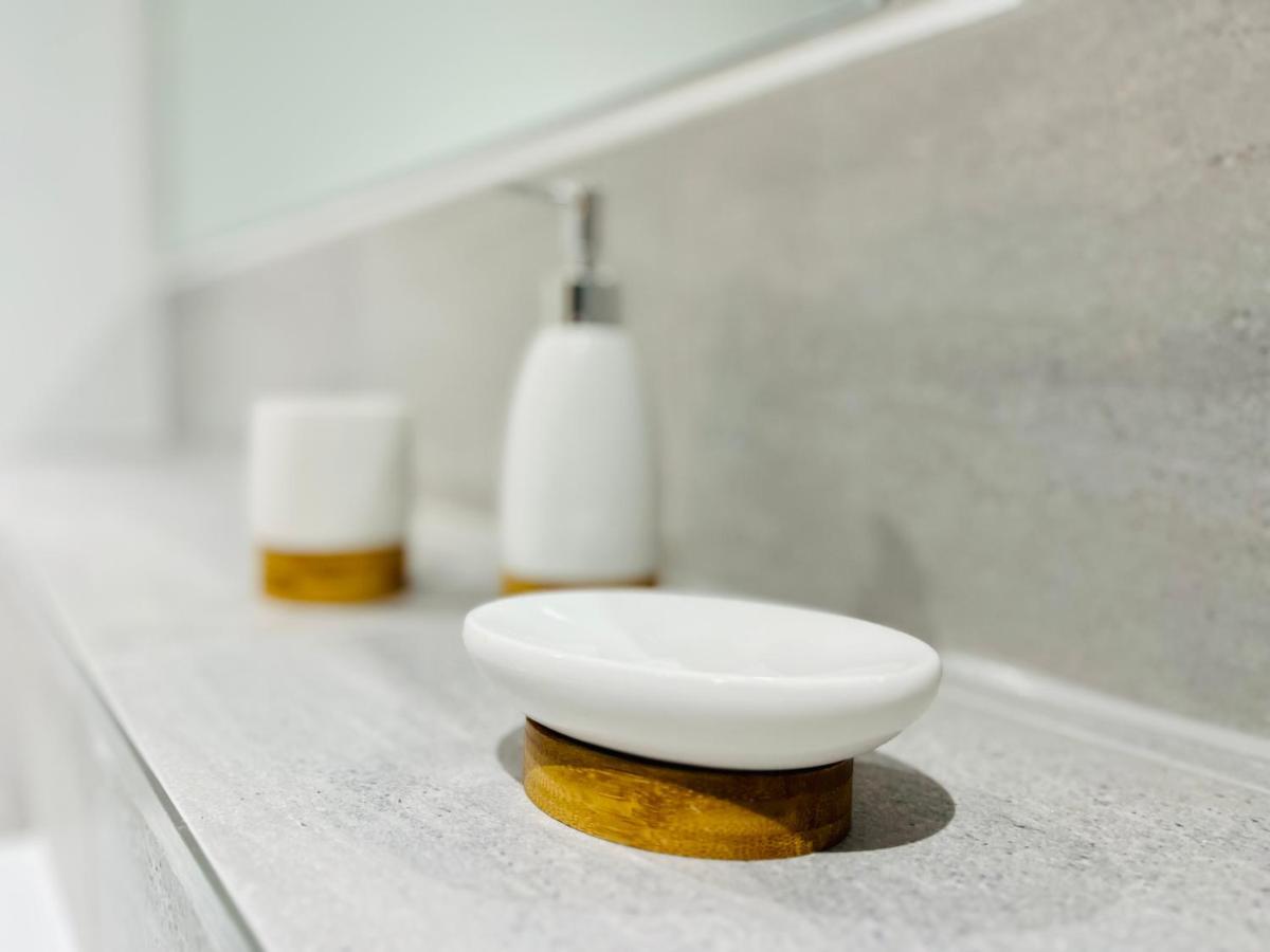 Stylish Studio Apartment Near To Old Trafford Stadium マンチェスター エクステリア 写真